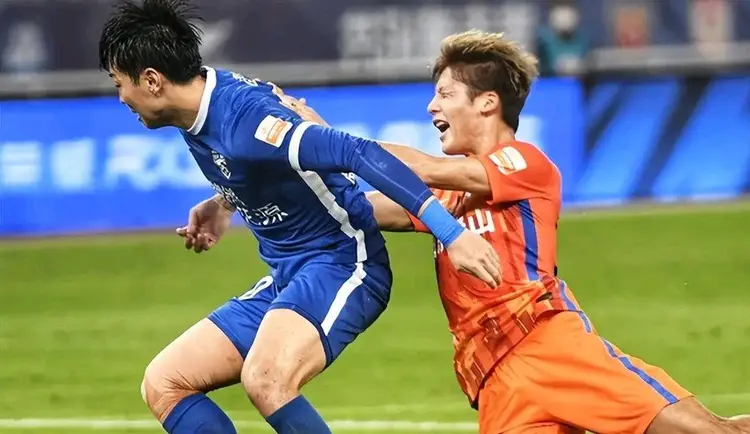 开元体育平台- 北京首钢国际比赛日单刀错失风云突变武汉三镇加时末段止住颓势，浙江稠州围绕欧冠战术微调看傻球迷
